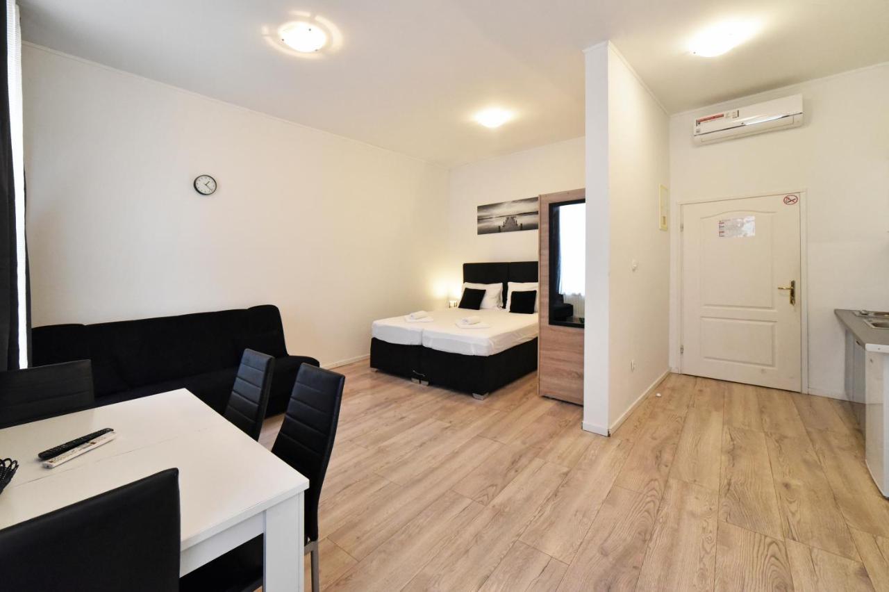 Virtus And With Free Private Parking 3*
