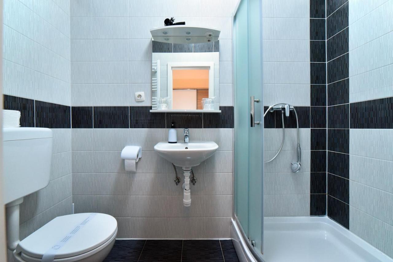 Virtus And With Free Private Parking 3* Zagreb