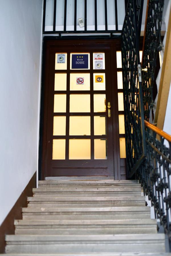 Virtus And With Free Private Parking